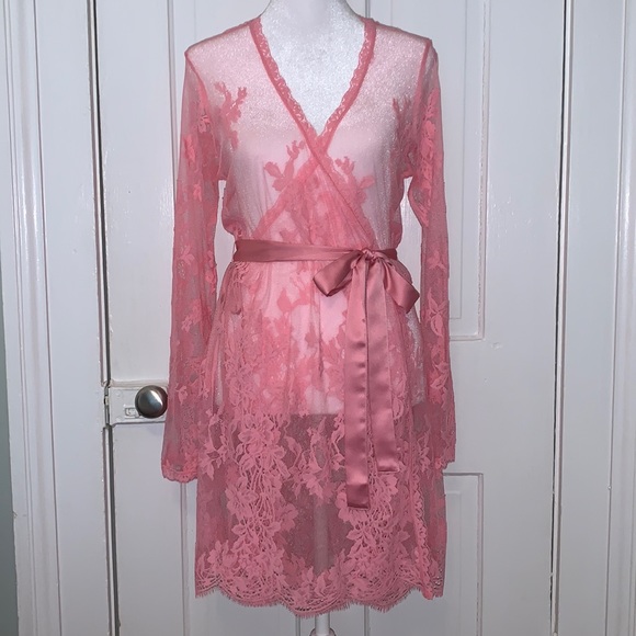 VICTORIAS SECRET PINK LACE ROBE WITH SASH BELT - Picture 2 of 15